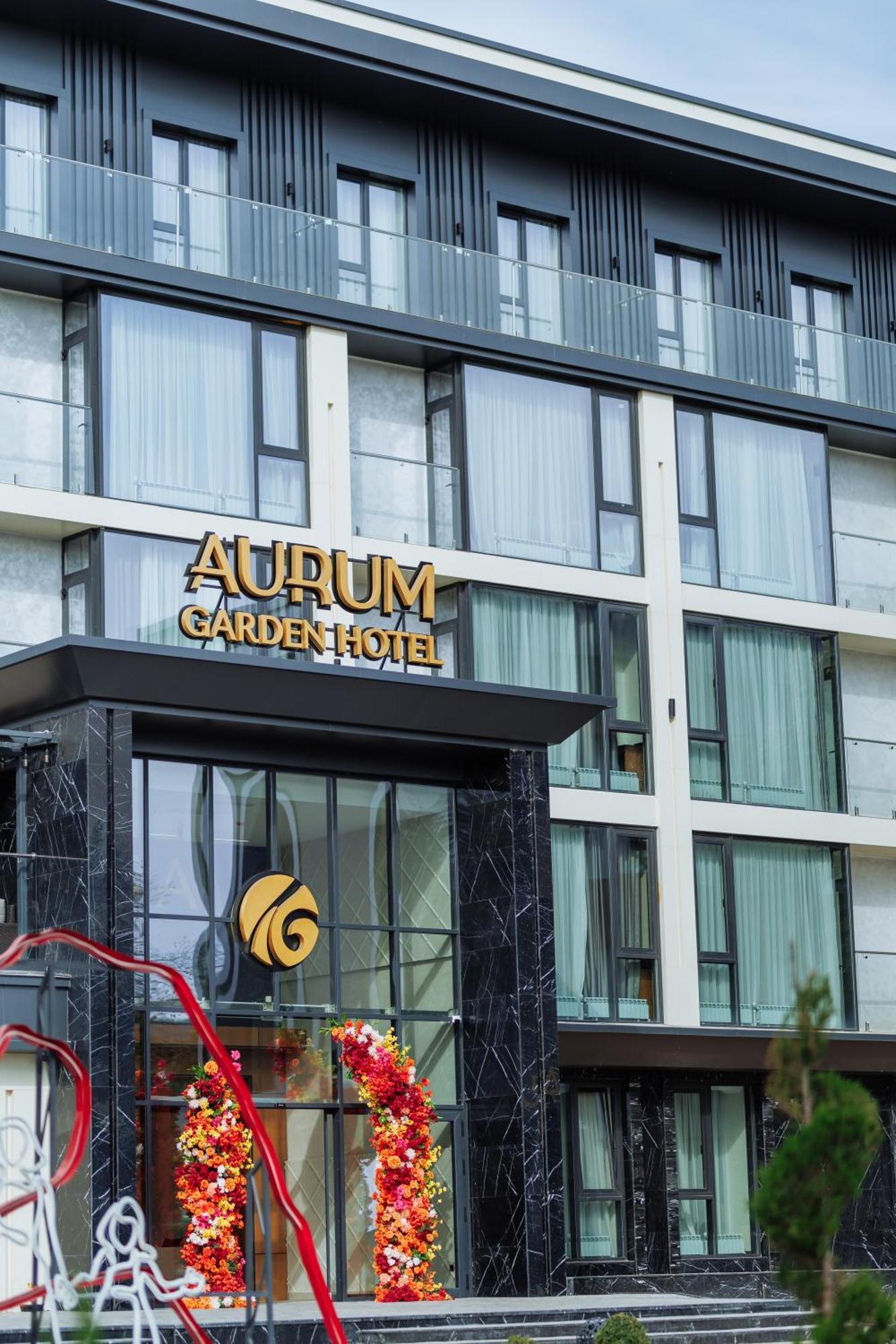 Aurum Garden Hotel Шимкент Екстериор снимка